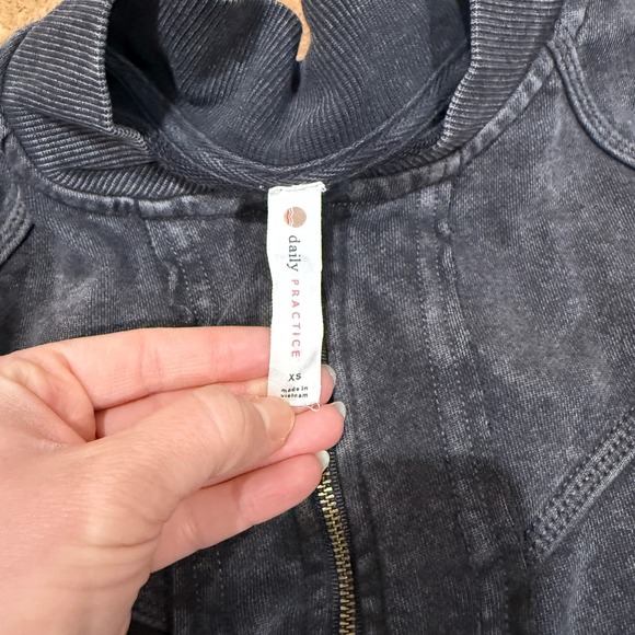 Daily Practice Anthropologie Cargo Bomber Jacket Washed Black XS Casual - Picture 3 of 9